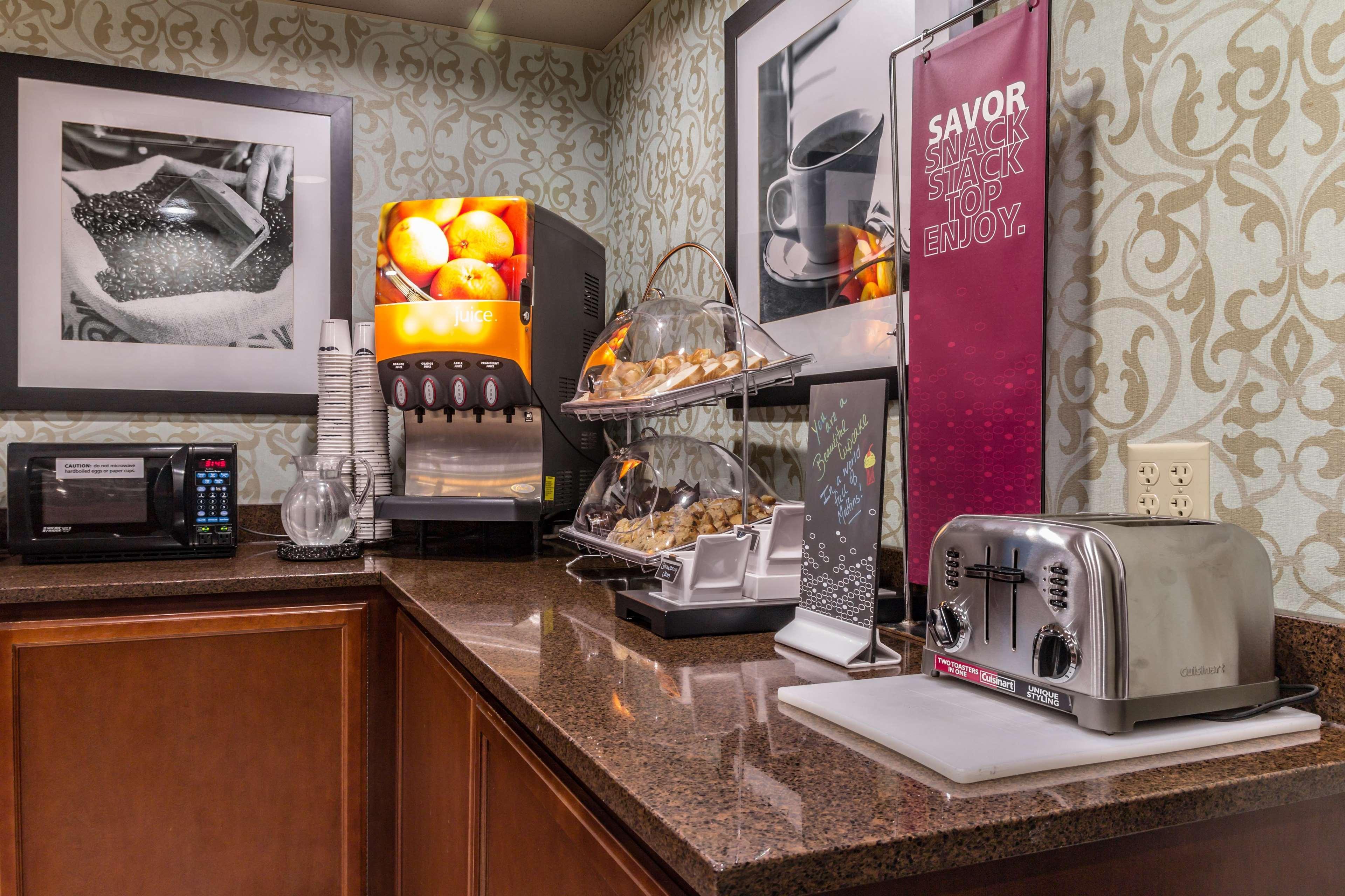 Hampton Inn Winchester-University/ Mall Zewnętrze zdjęcie