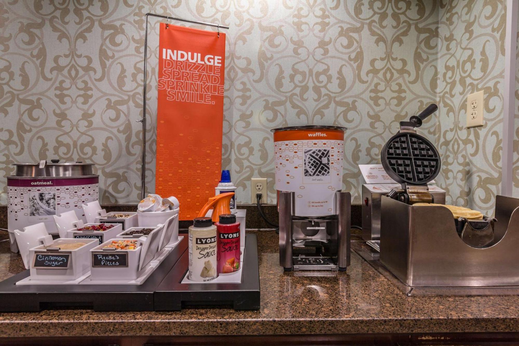Hampton Inn Winchester-University/ Mall Zewnętrze zdjęcie